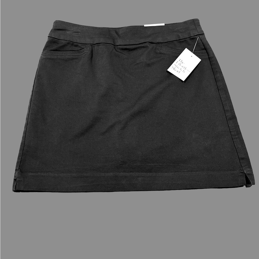 Croft and Barrow Effortless Stretch Skort.  Dark Black.  Very cute!